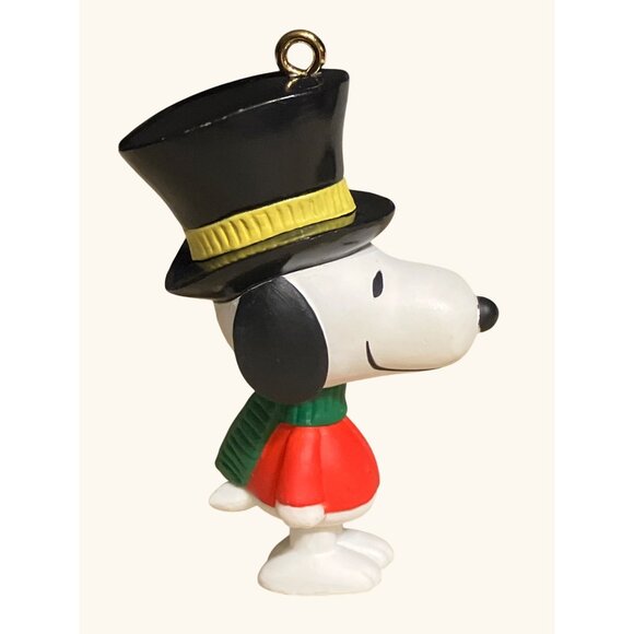 Hallmark Keepsake Ornament Snoopy A Charlie Brown Christmas Figurine - Picture 5 of 10